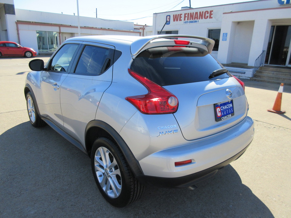 2013 Nissan Juke SV FWD