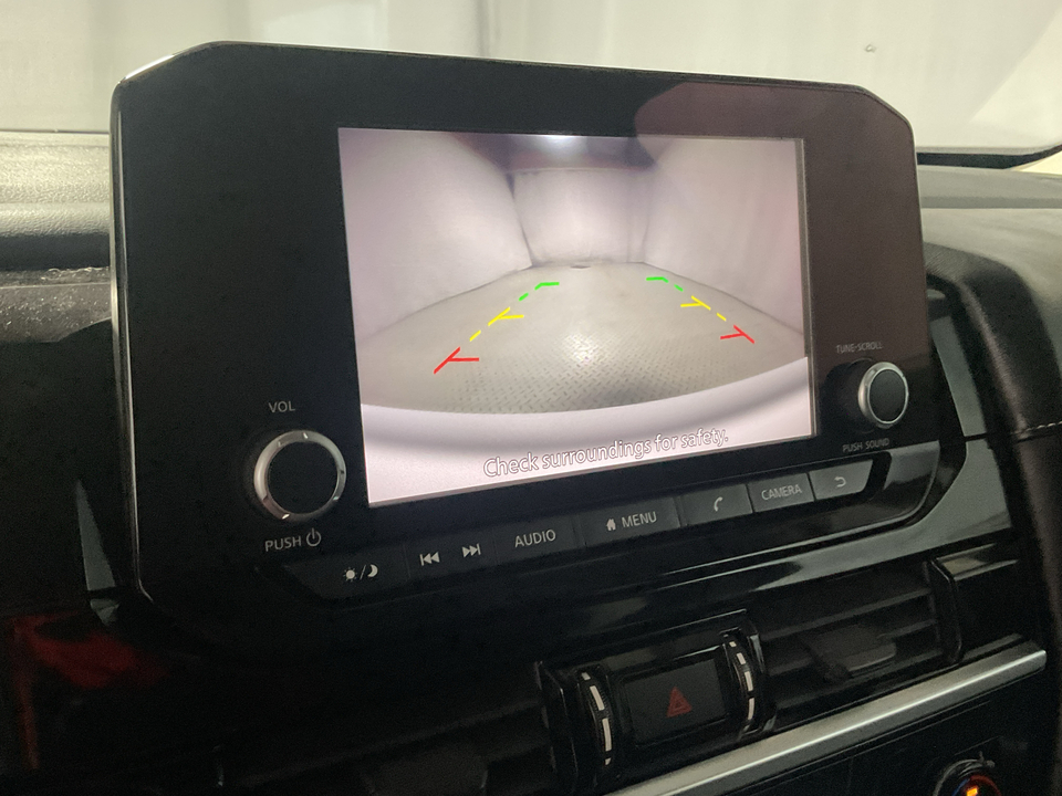 2023 Nissan Pathfinder SV