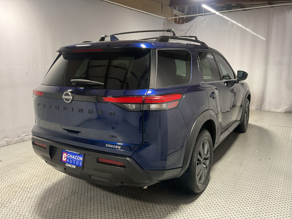 2023 Nissan Pathfinder SV