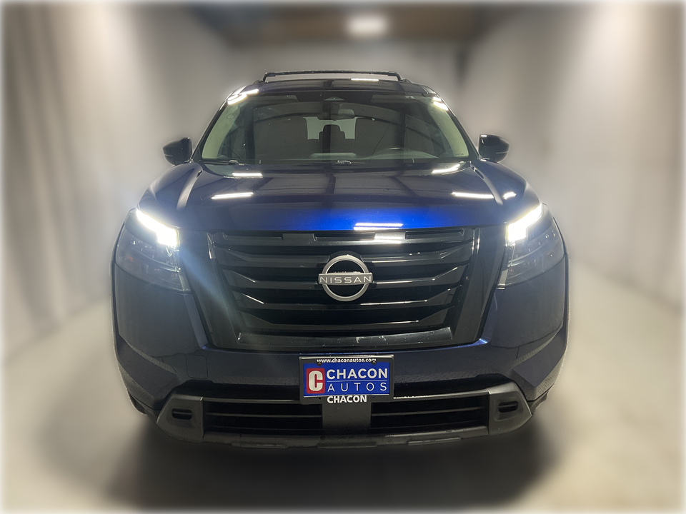 2023 Nissan Pathfinder SV