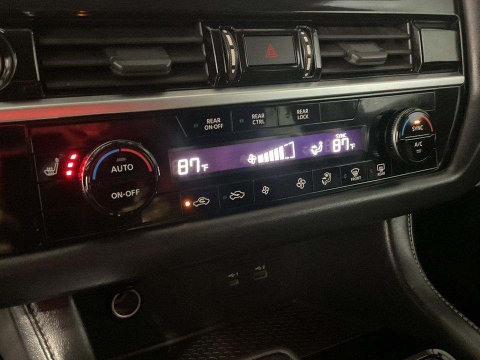 2023 Nissan Pathfinder SV