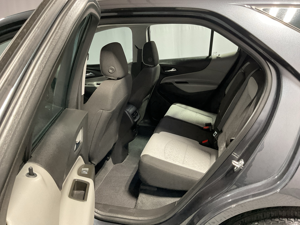 2022 Chevrolet Equinox LS 2WD