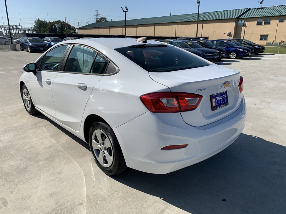 2018 Chevrolet Cruze LS Auto