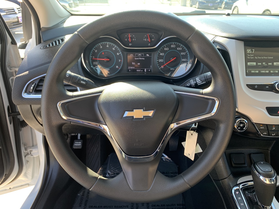 2018 Chevrolet Cruze LS Auto