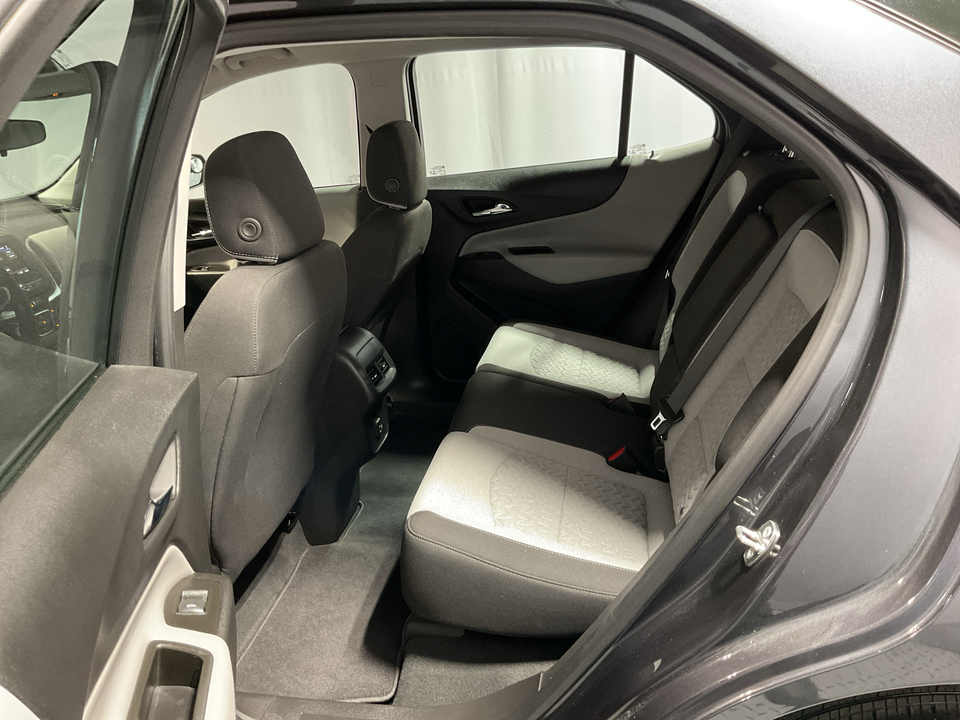 2022 Chevrolet Equinox LS 2WD