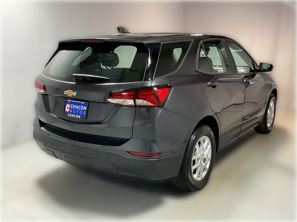 2022 Chevrolet Equinox LS 2WD