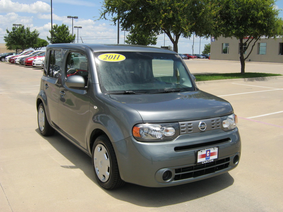 2011 Nissan cube 1.8