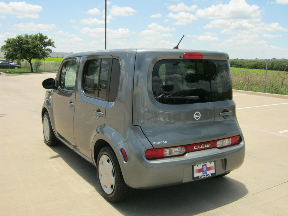 2011 Nissan cube 1.8