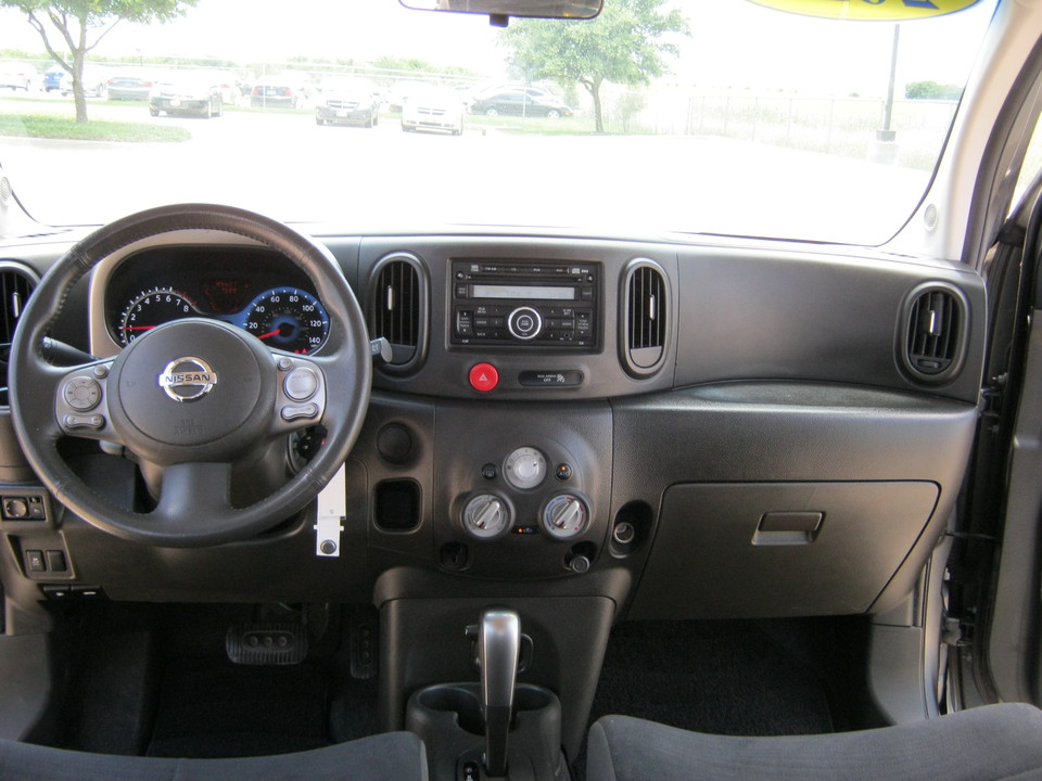 2011 Nissan cube 1.8