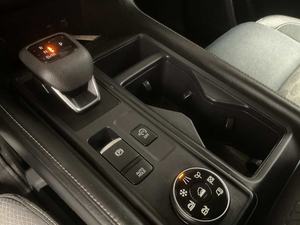 2024 Nissan Pathfinder S 4WD