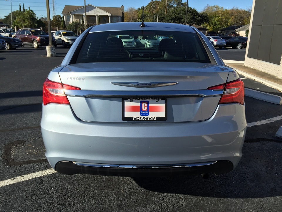 2014 Chrysler 200 LX