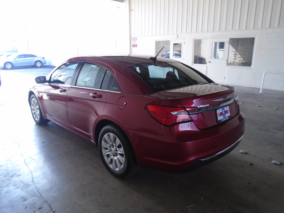 2014 Chrysler 200 LX