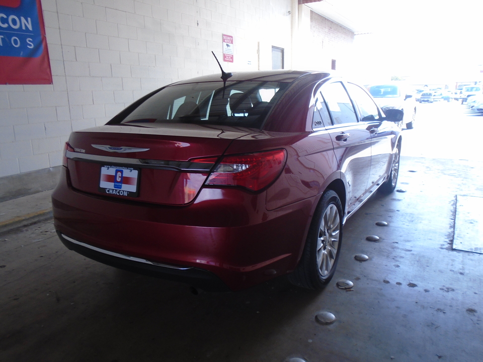 2014 Chrysler 200 LX