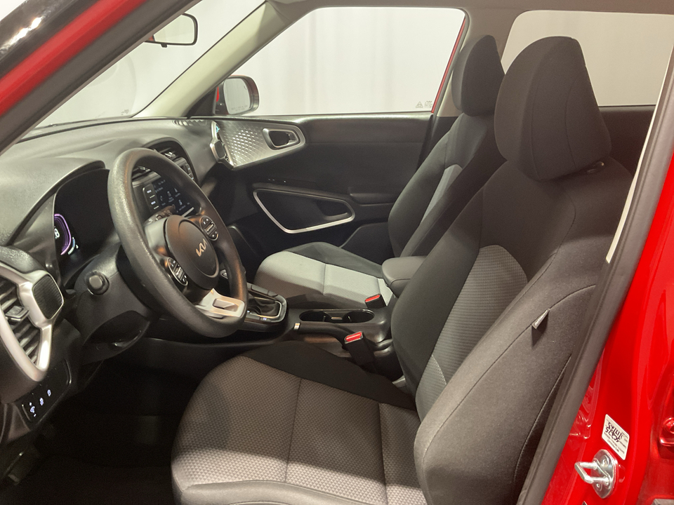 2023 Kia Soul LX CVT