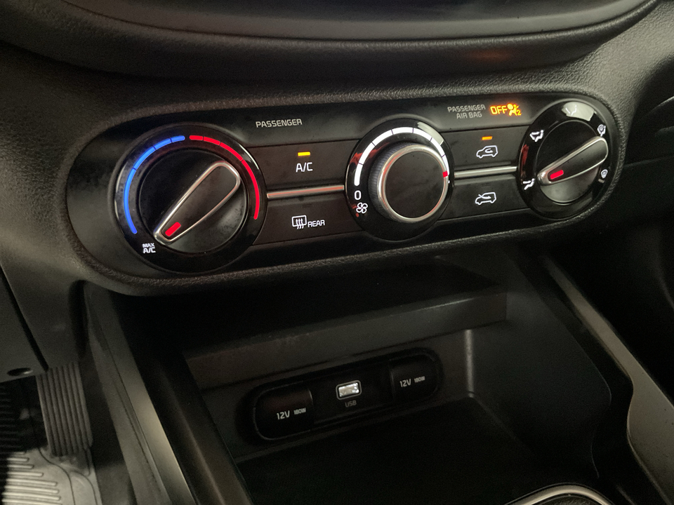 2023 Kia Soul LX CVT
