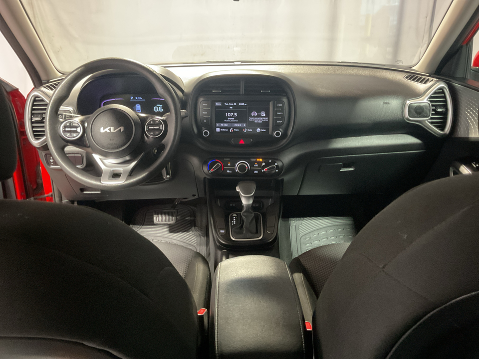 2023 Kia Soul LX CVT