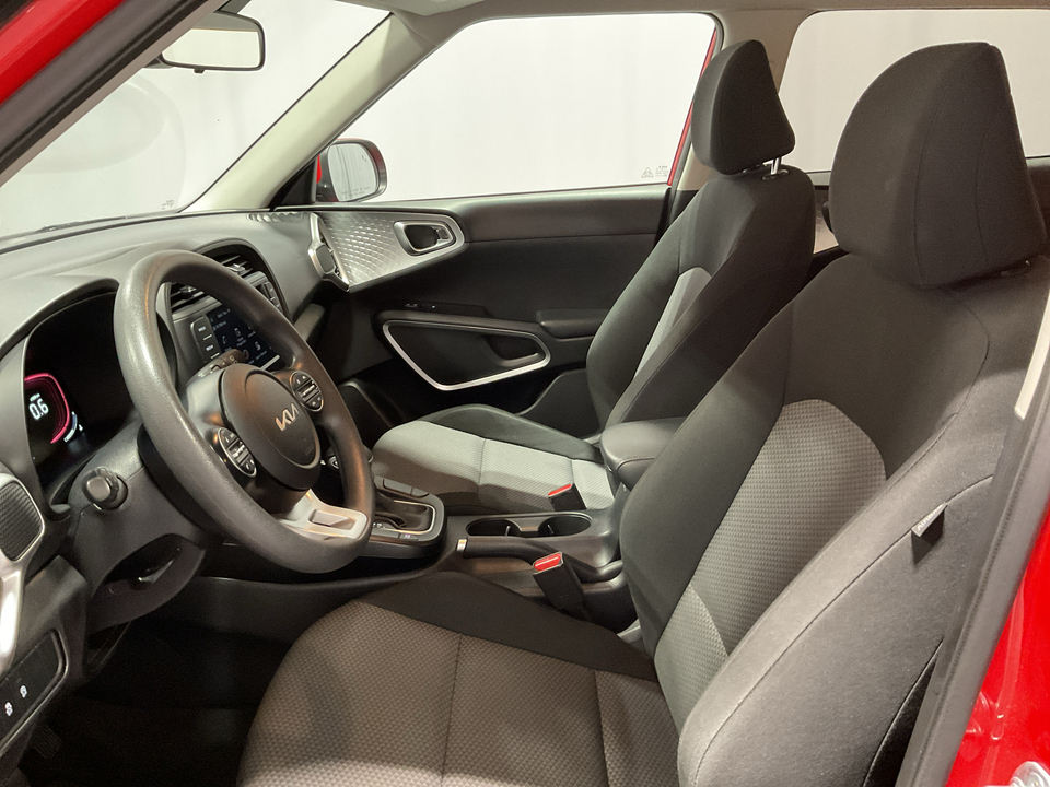 2023 Kia Soul LX CVT