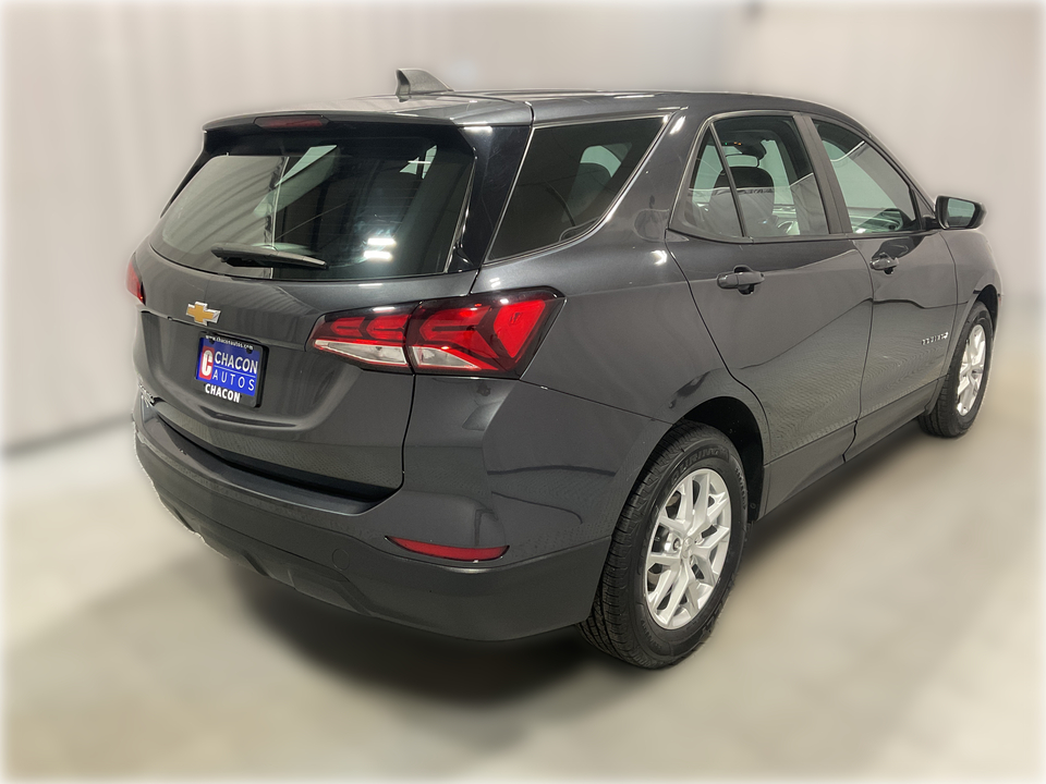 2022 Chevrolet Equinox LS 2WD