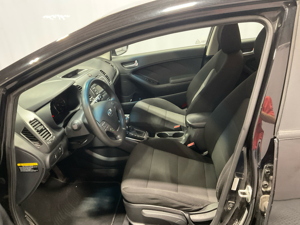 2018 Kia Forte LX 6A