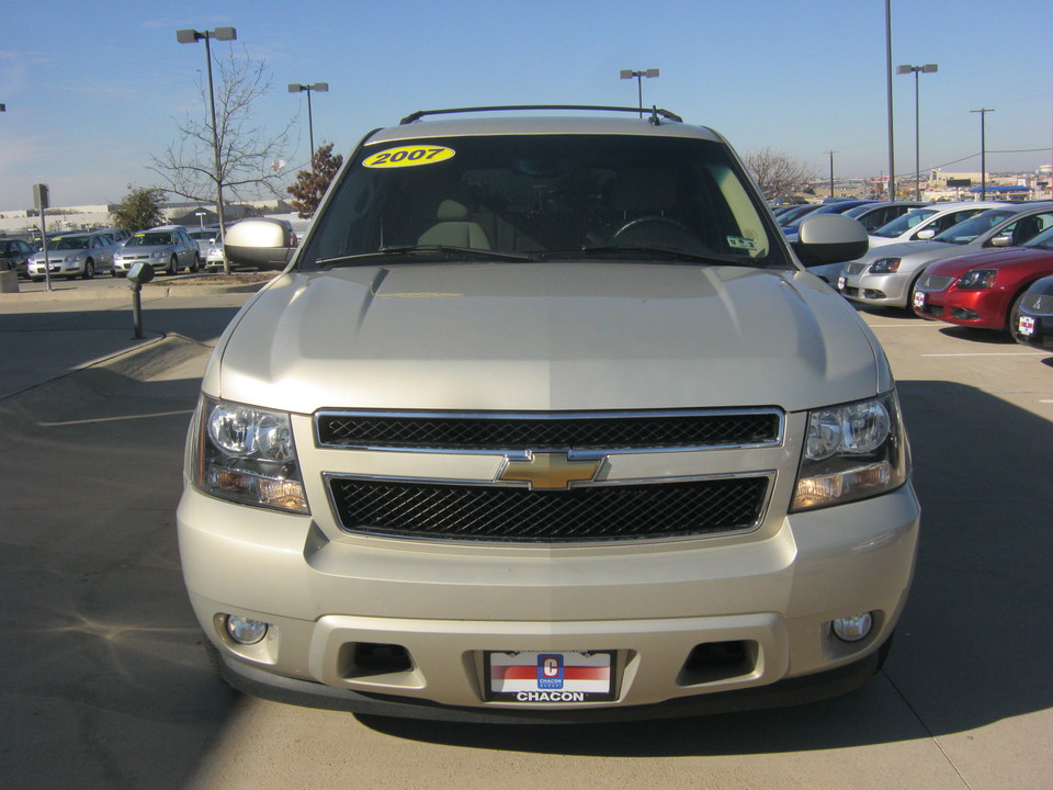 2007 Chevrolet Suburban LS 1500 2WD