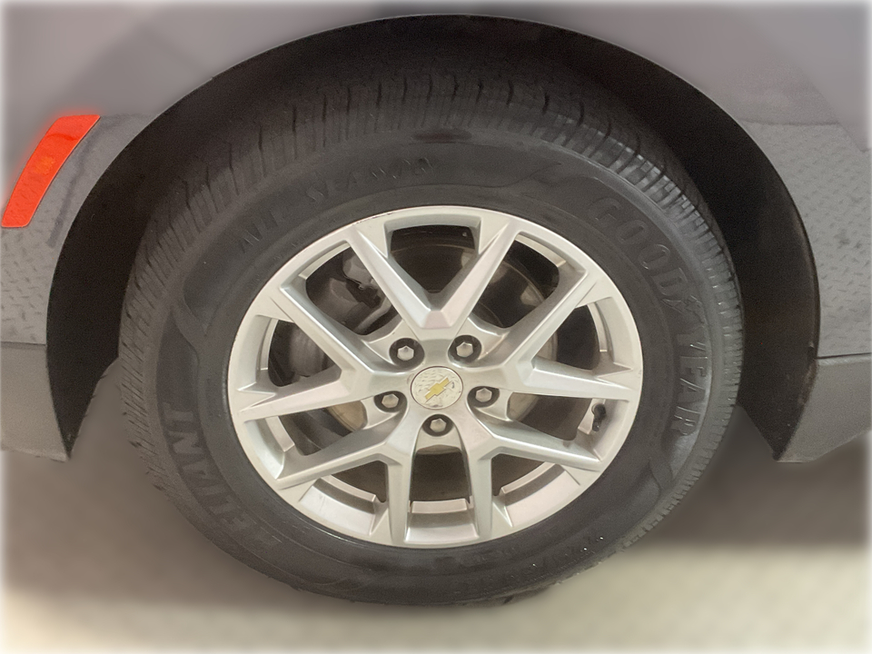 2022 Chevrolet Equinox LS 2WD