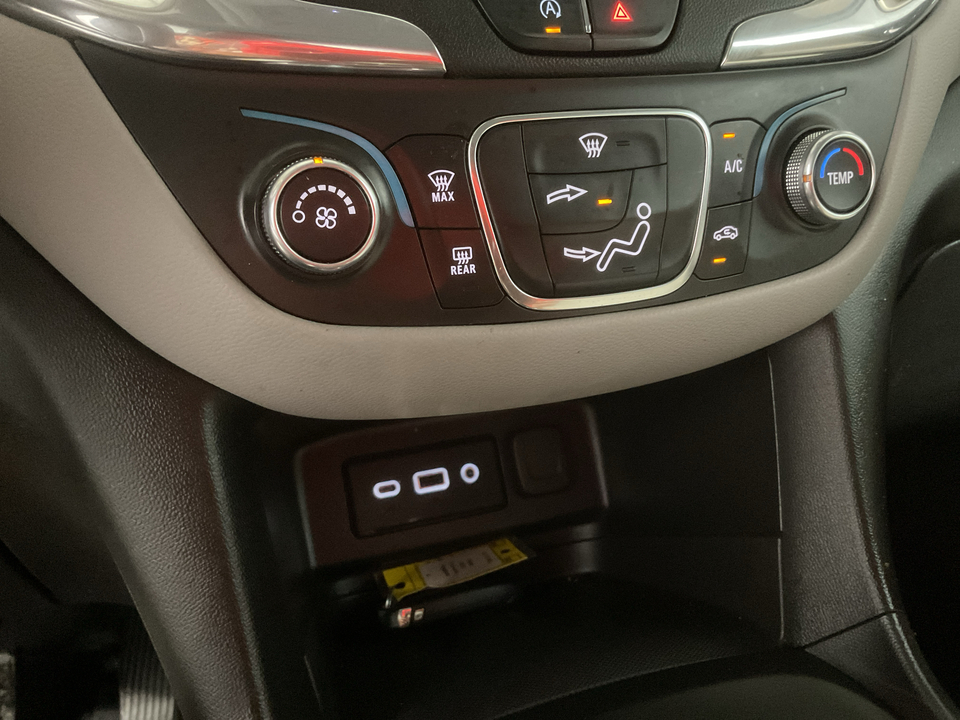 2022 Chevrolet Equinox LS 2WD