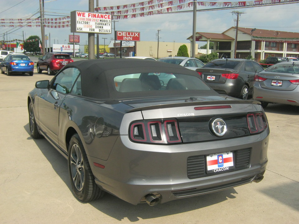2014 Ford Mustang V6 Convertible