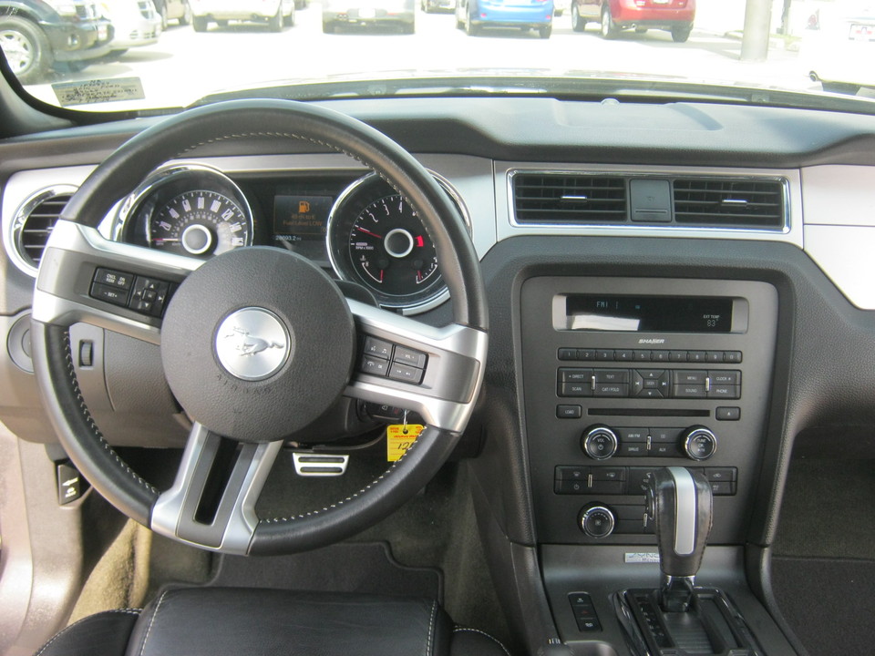 2014 Ford Mustang V6 Convertible