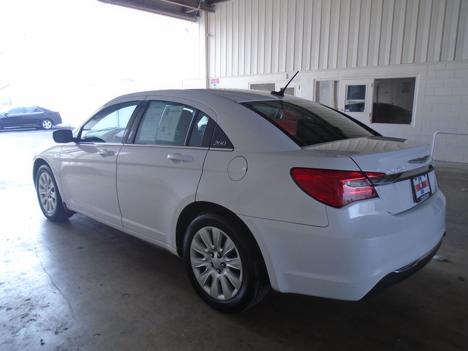 2014 Chrysler 200 LX