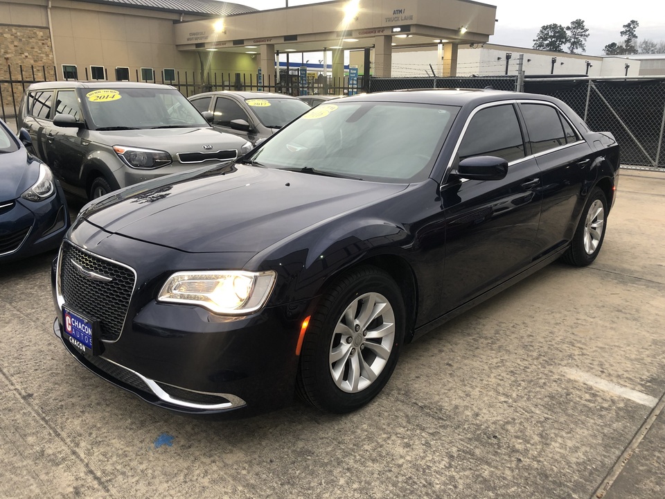 2016 Chrysler 300 Limited RWD