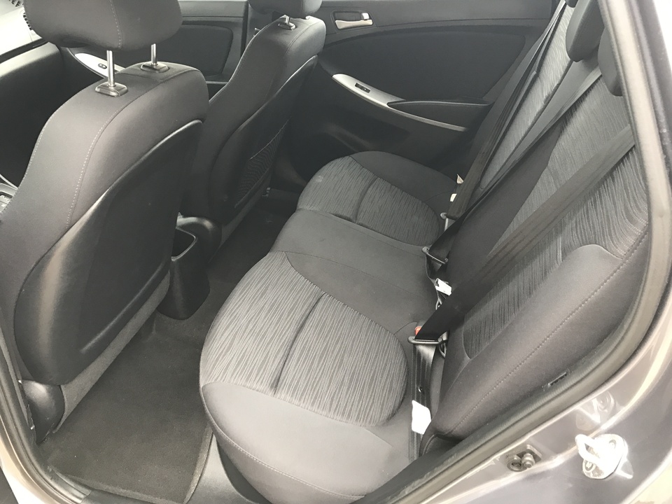 2015 Hyundai Accent GS 5-Door 6A