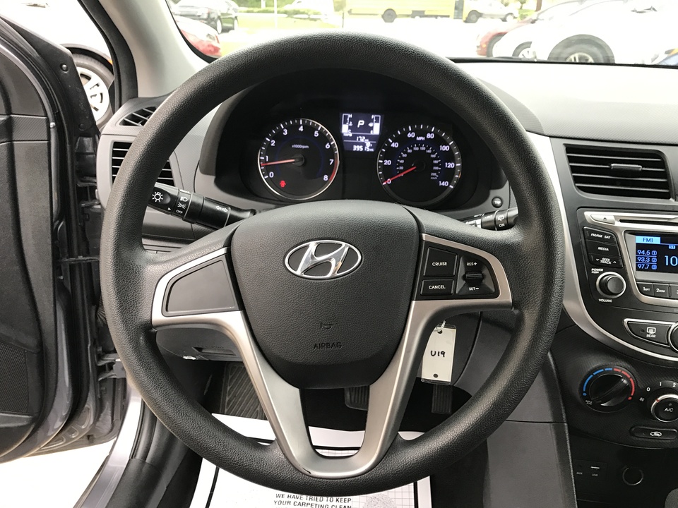 2015 Hyundai Accent GS 5-Door 6A