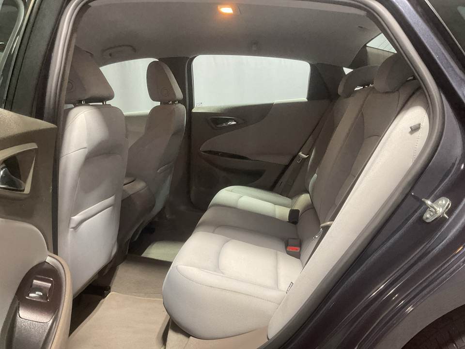 2022 Chevrolet Malibu LS