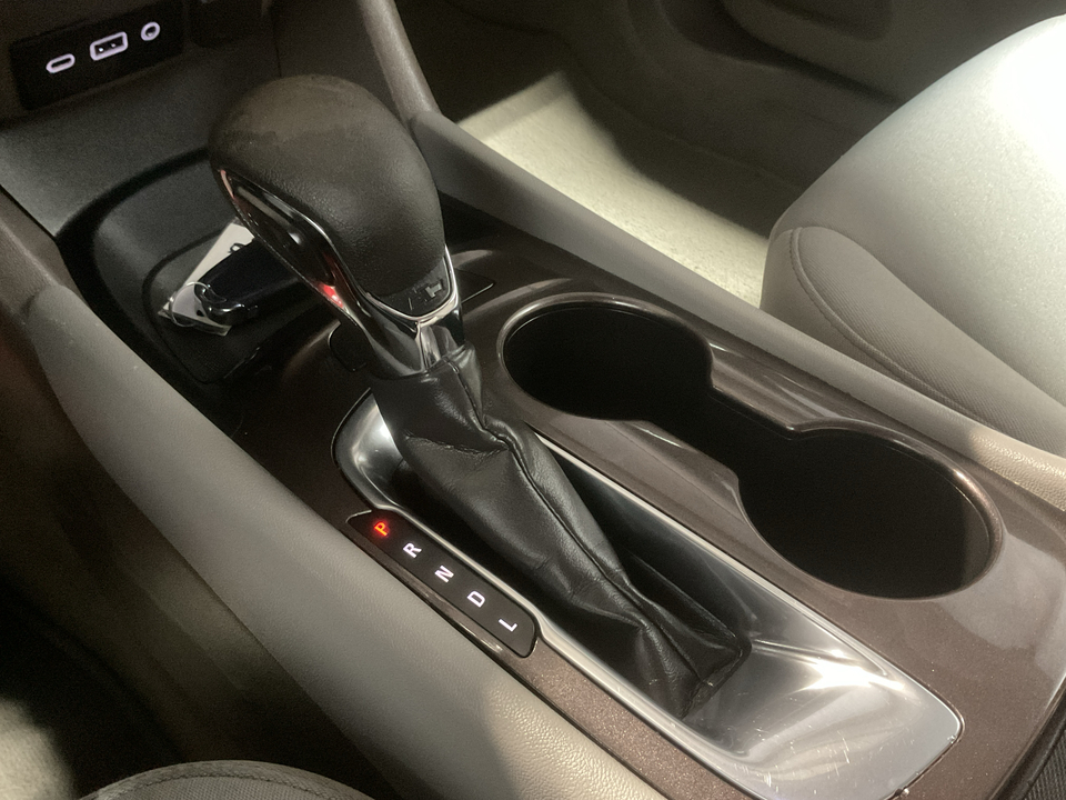 2022 Chevrolet Malibu LS