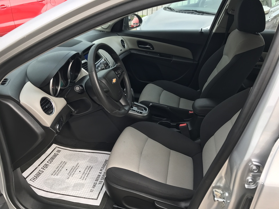 2015 Chevrolet Cruze LS Auto