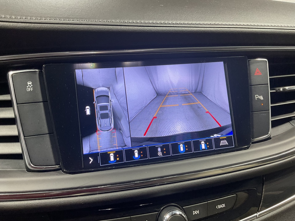 2021 Buick Enclave Essence FWD