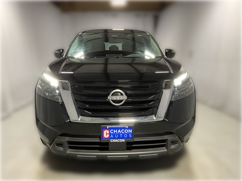 2025 Nissan Pathfinder S