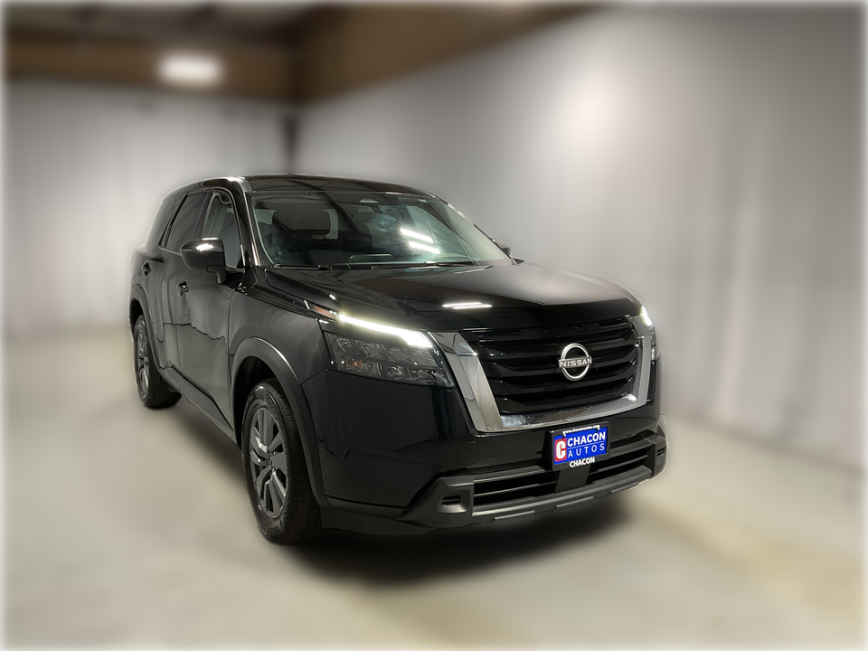 2025 Nissan Pathfinder S