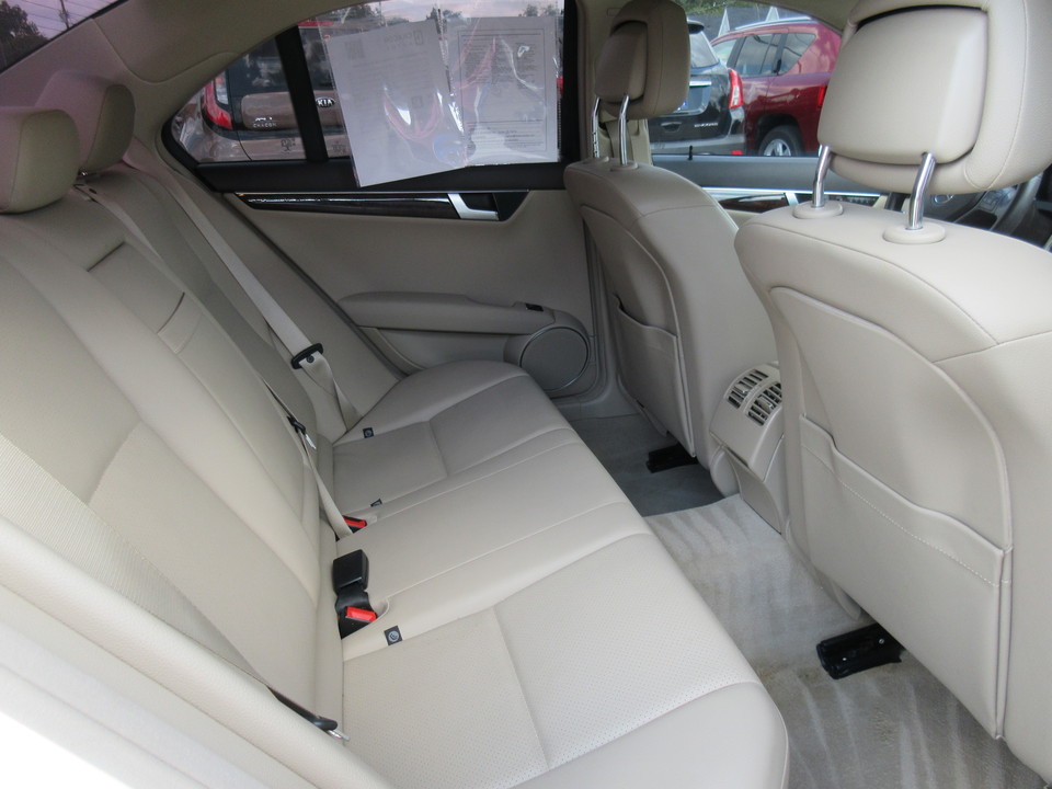 2014 Mercedes-Benz C-Class C250 Luxury Sedan