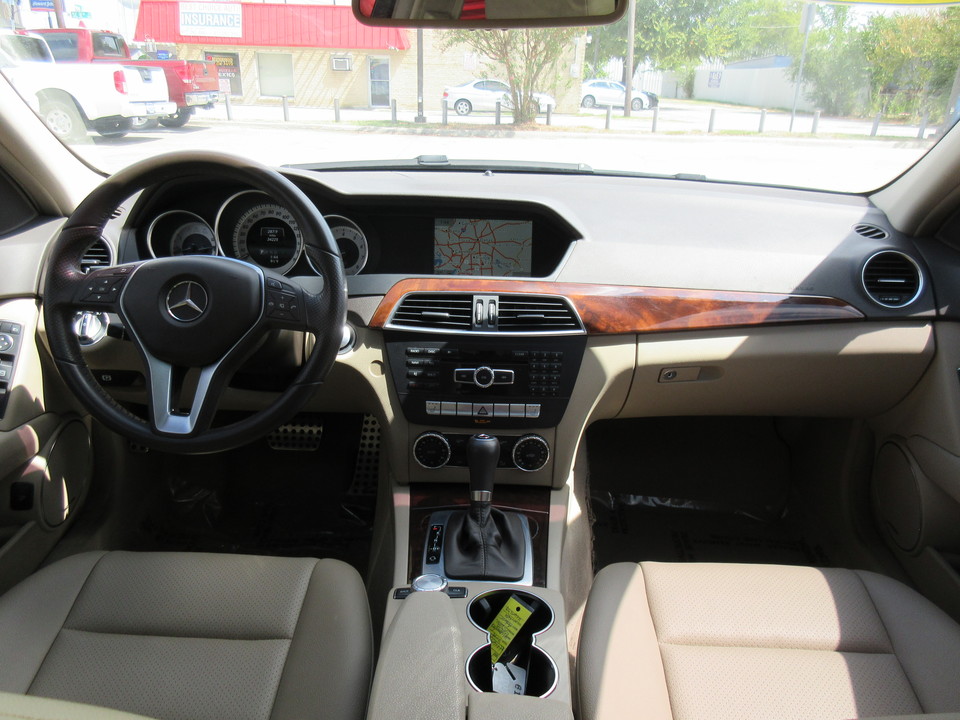 2014 Mercedes-Benz C-Class C250 Luxury Sedan