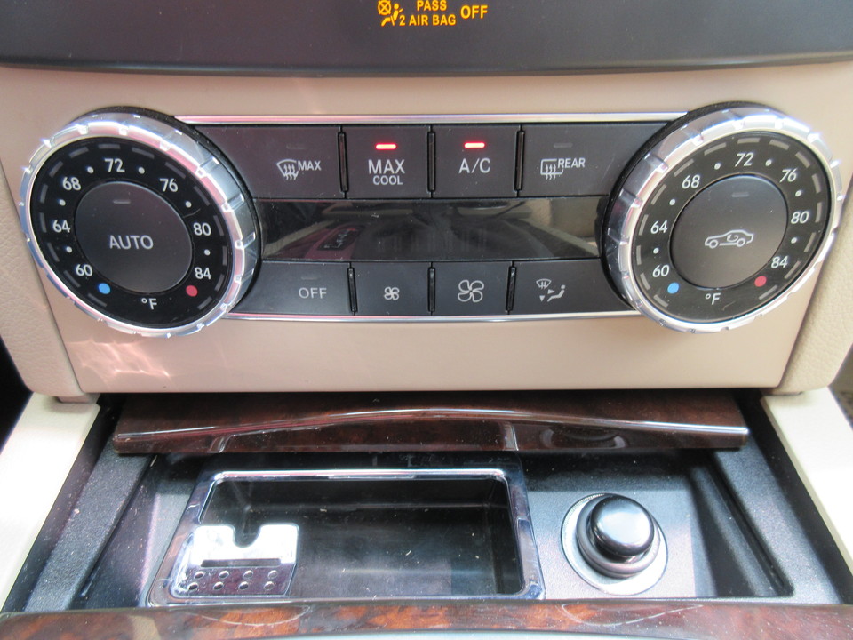 2014 Mercedes-Benz C-Class C250 Luxury Sedan