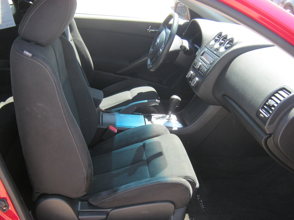 2012 Nissan Altima 2.5 S CVT Coupe