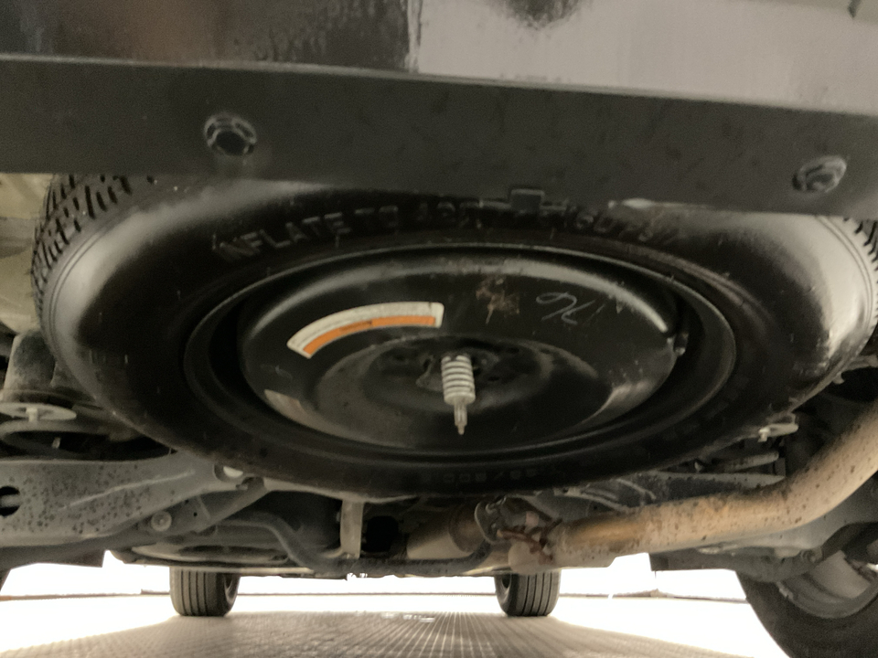 2023 Nissan Pathfinder SV