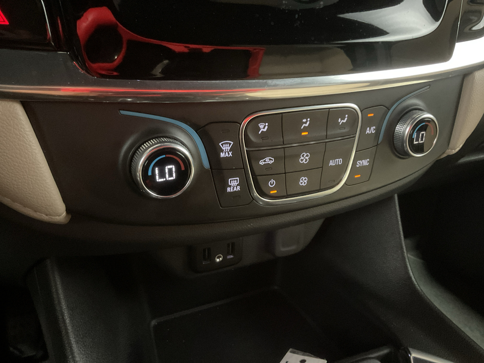 2023 Chevrolet Traverse LS FWD