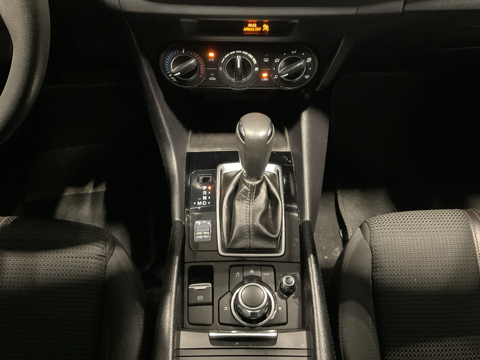 2018 Mazda MAZDA3 i Sport AT 4-Door