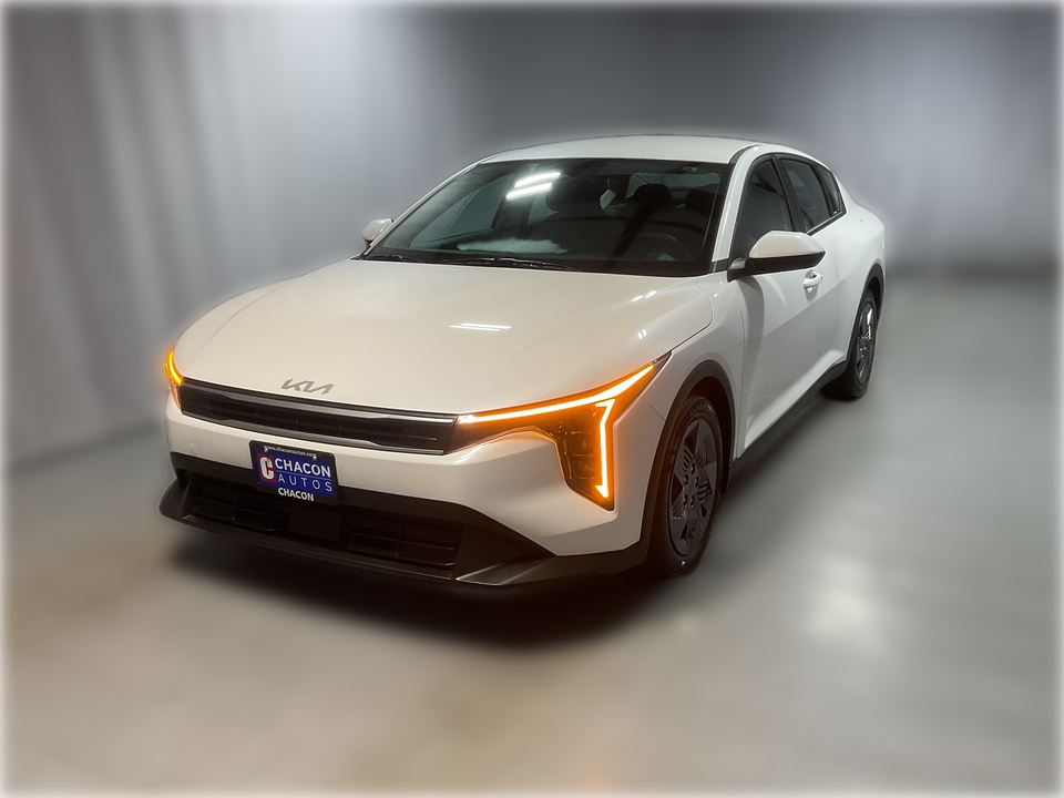 2025 Kia K4 LX