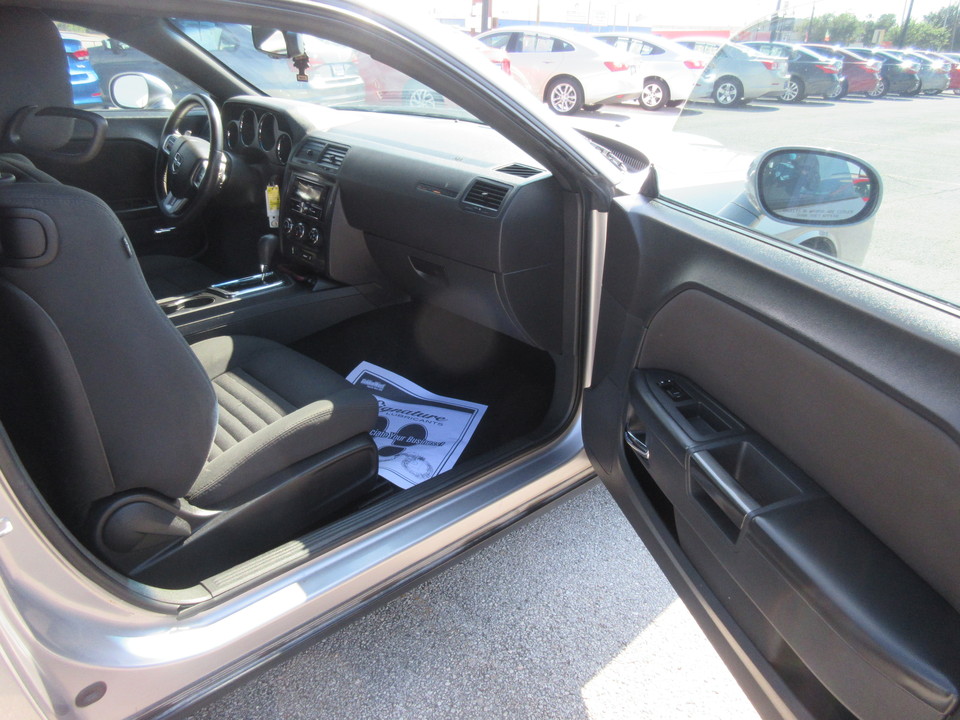 2014 Dodge Challenger SXT