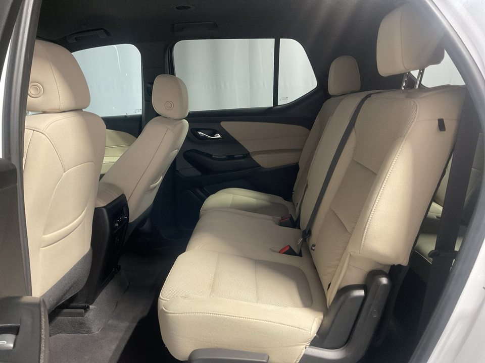 2023 Chevrolet Traverse LS FWD