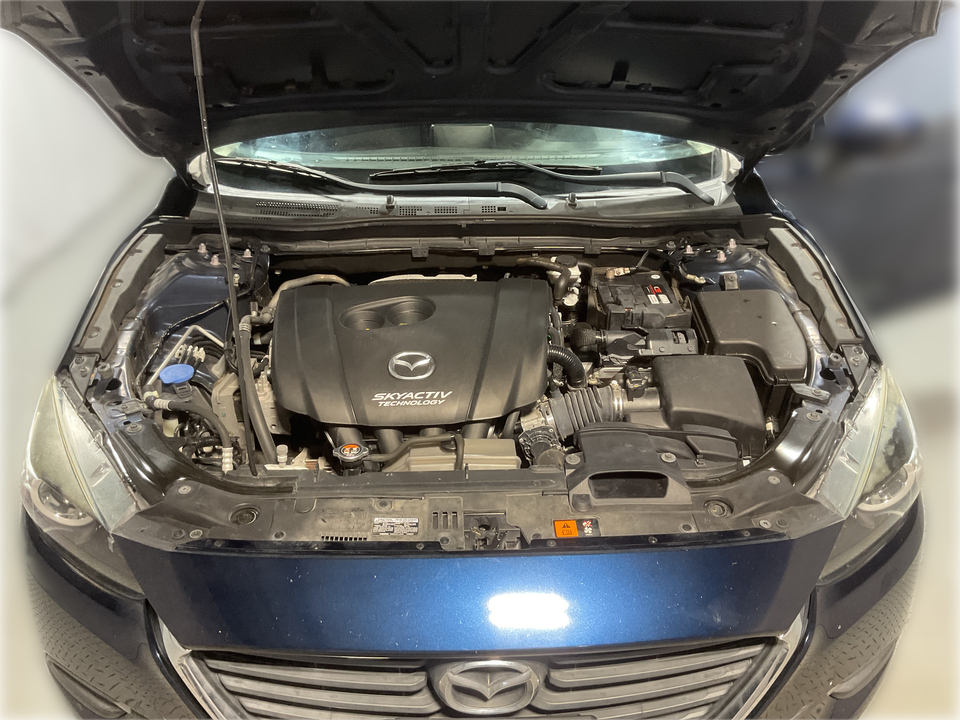 2018 Mazda MAZDA3 i Sport AT 5-Door