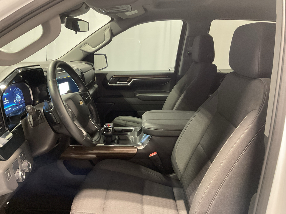 2024 Chevrolet Silverado 1500 LT Crew Cab 2WD